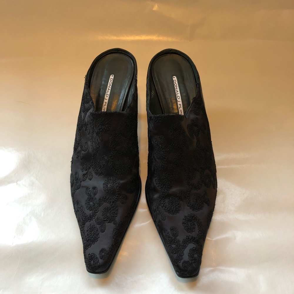 Black Donald J Pliner mules